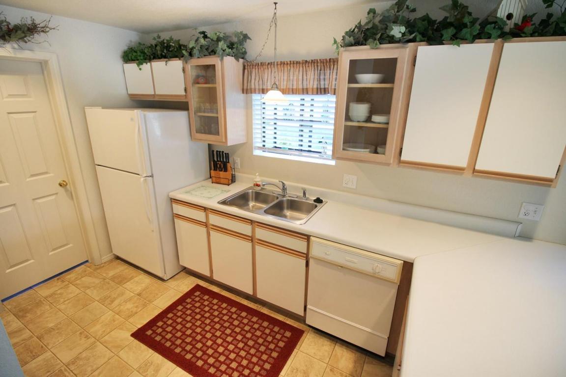 2700 Green Mountain Drive, Branson, MO 65616