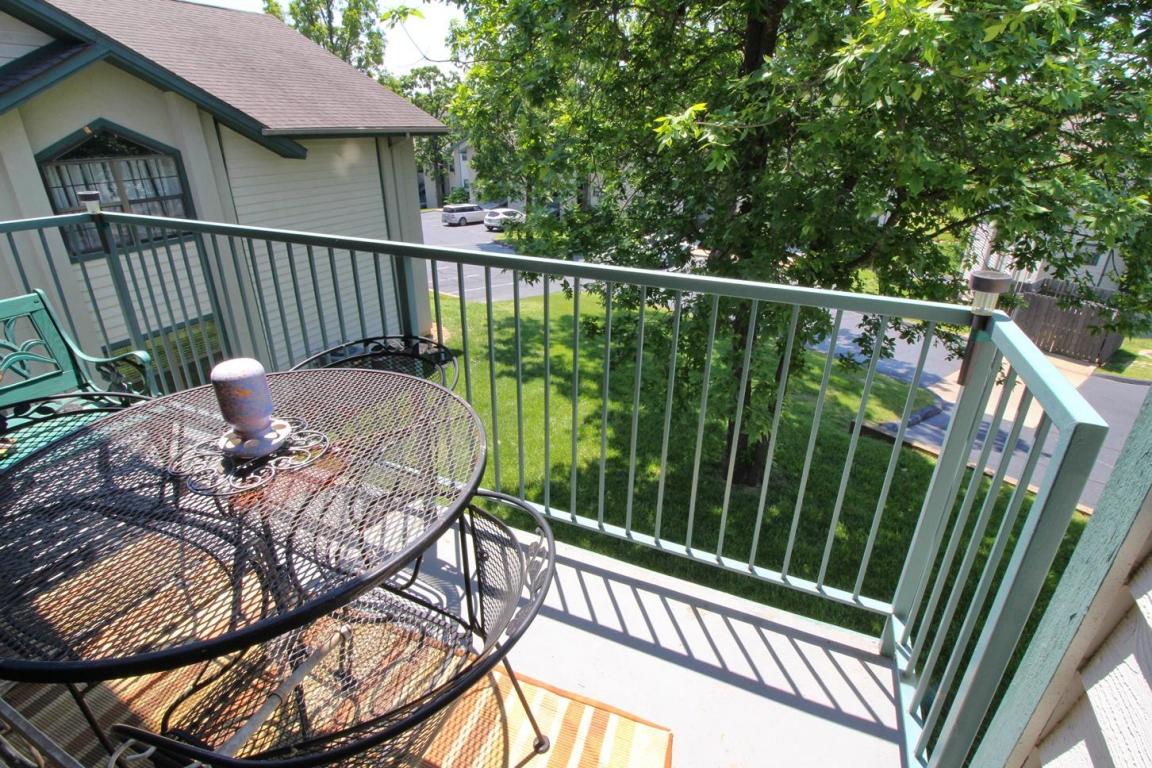 2700 Green Mountain Drive, Branson, MO 65616