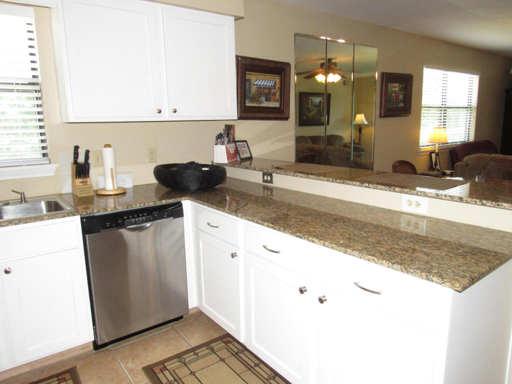 128 Bunker Ridge, Branson, MO 65616