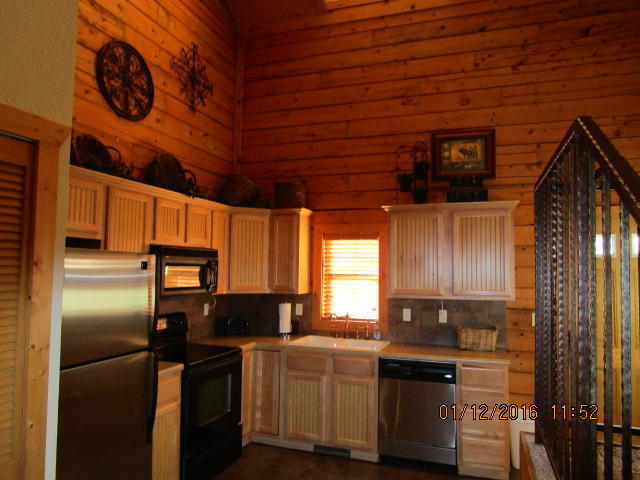300 Summer Drive, Branson, MO 65616