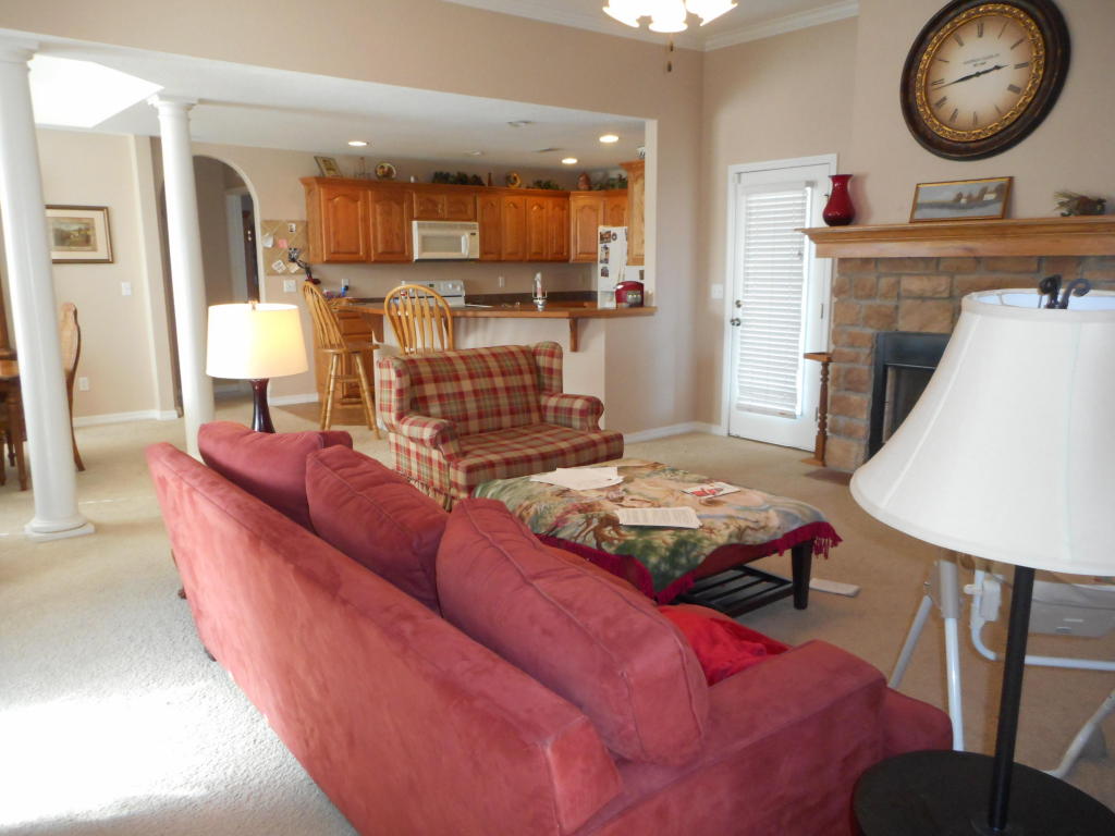 135 Summerbrooke Lane, Branson, MO 65616