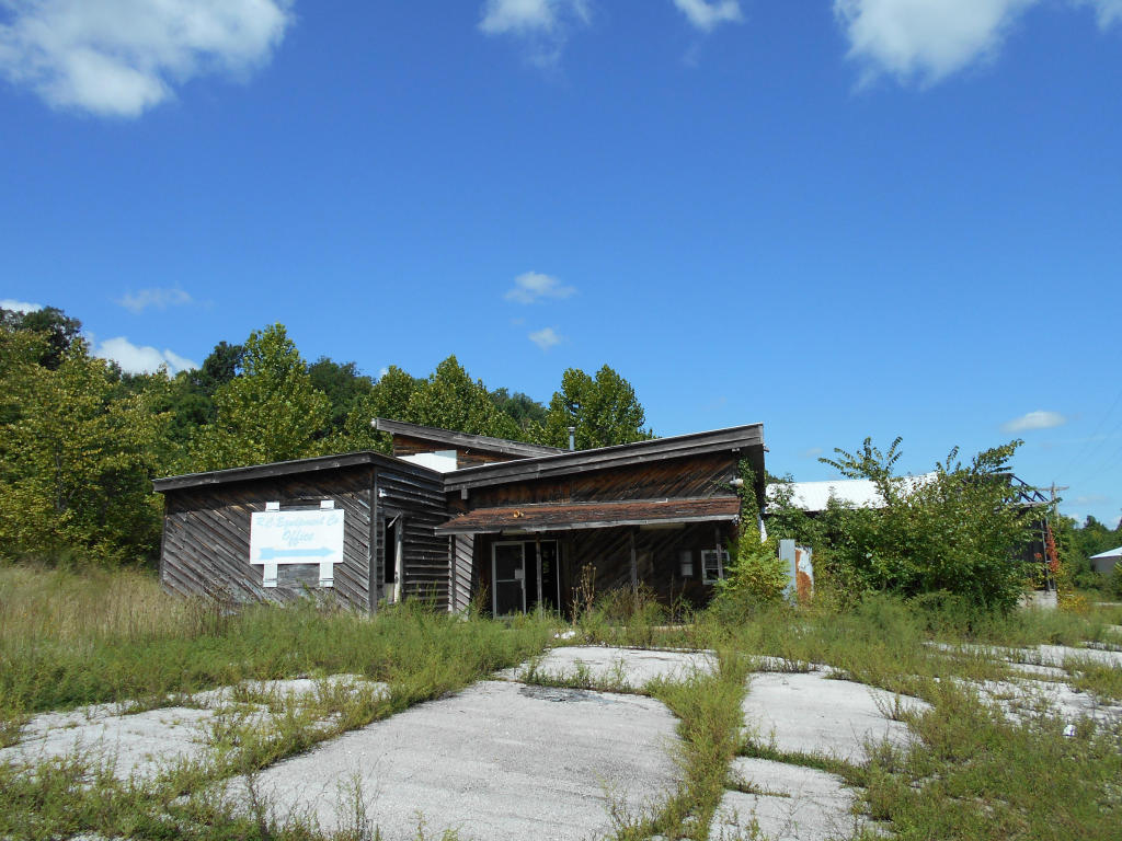 5659 South Highway 13, Brighton, MO 65617