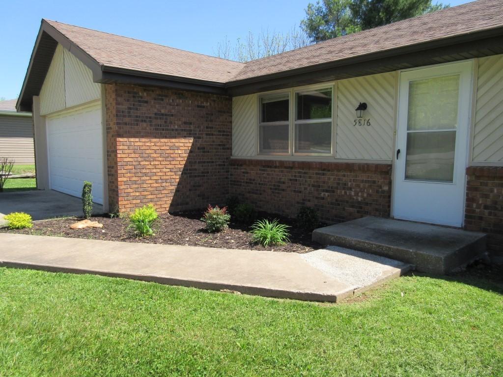 5816 South Lilac Lane, Battlefield, MO 65619