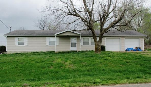 5446 South 244th Road, Buffalo, MO 65622