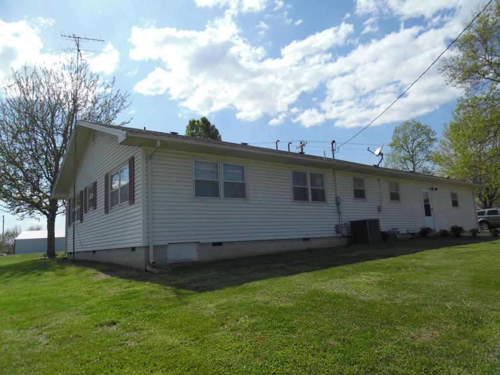 118 Billy Drive, Cassville, MO 65625