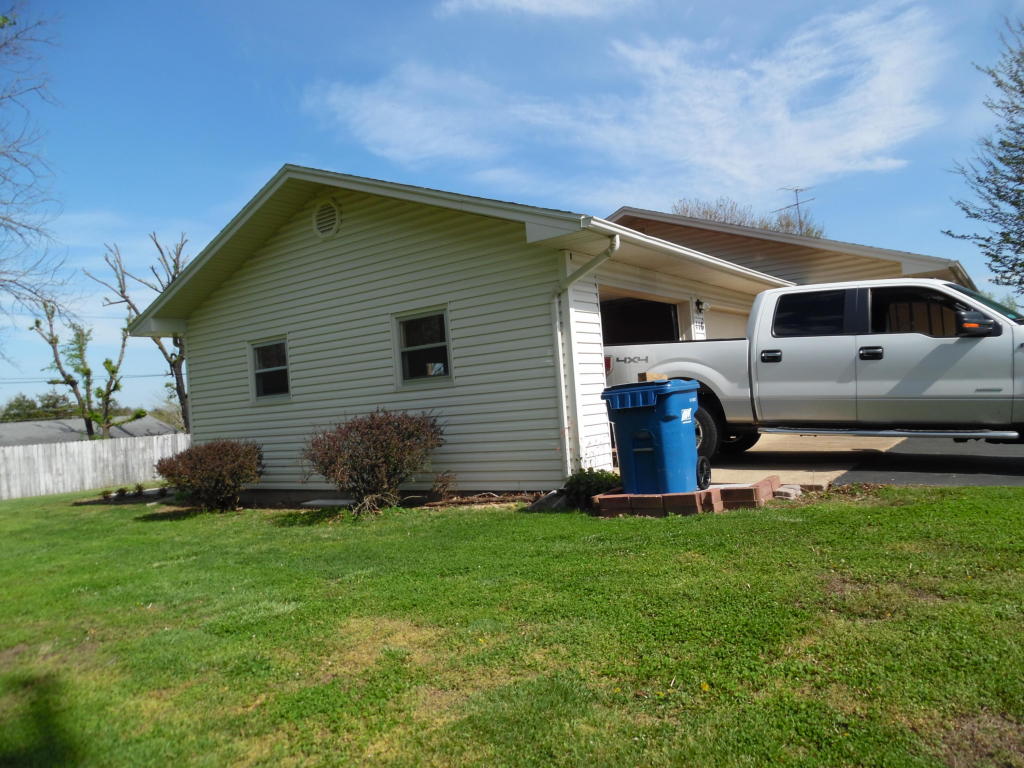 118 Billy Drive, Cassville, MO 65625