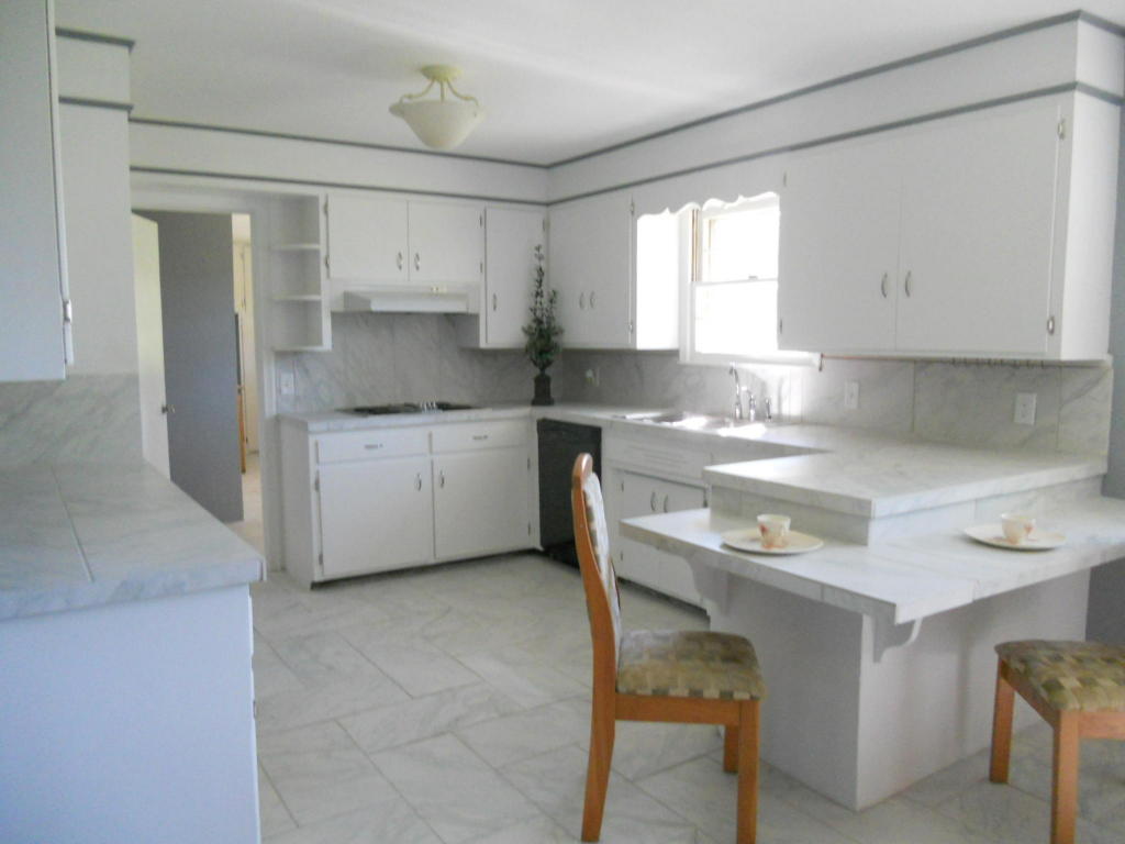 1100 Sapp Street, Cassville, MO 65625