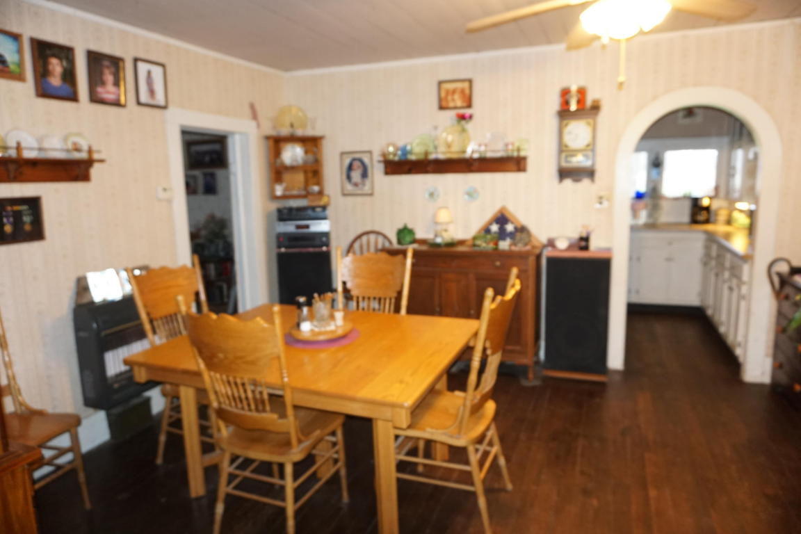12685 State Rte Ff, Caulfield, MO 65626