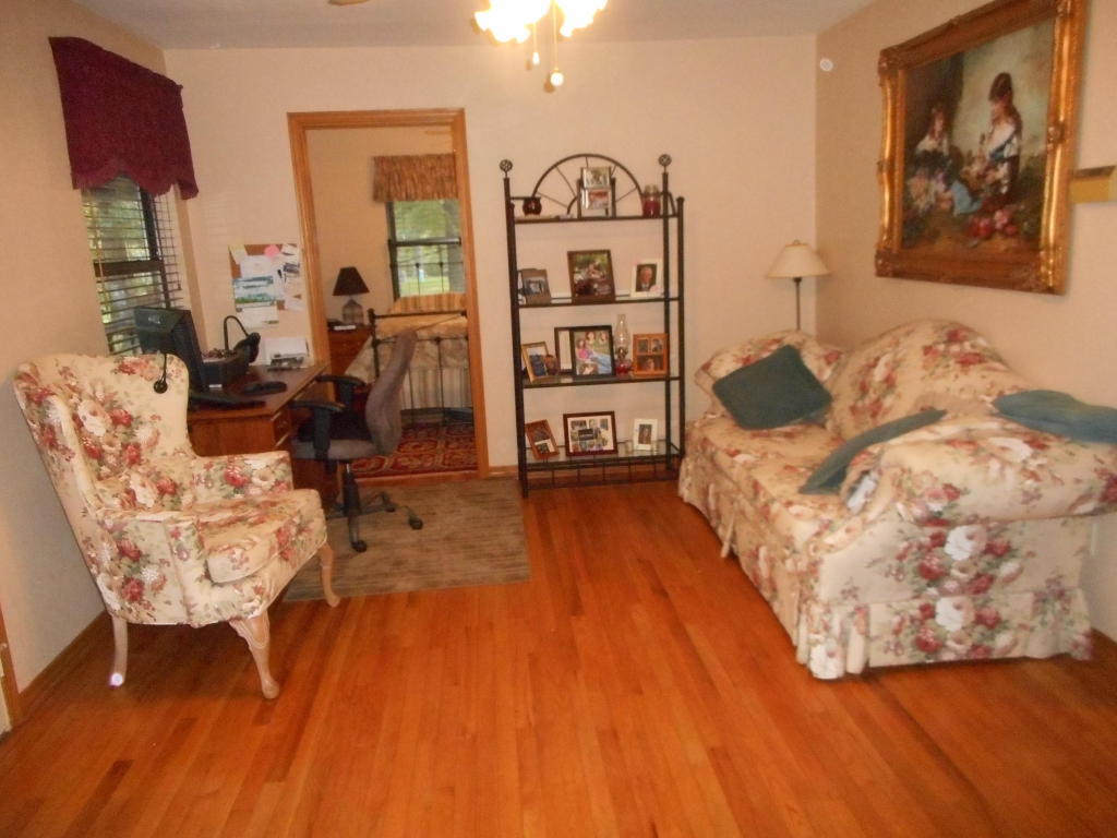 284 Susan Street, Cedarcreek, MO 65627