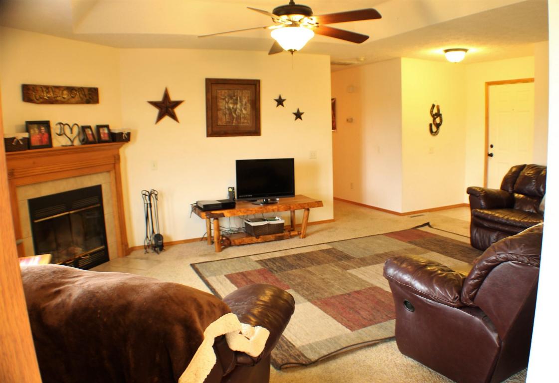 708 West Lake Avenue, Clever, MO 65631
