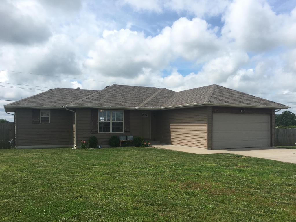 512 Sugar Lane, Clever, MO 65631
