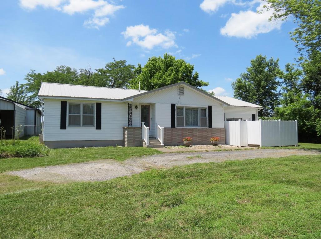 21670 South Hwy 215, Dadeville, MO 65635