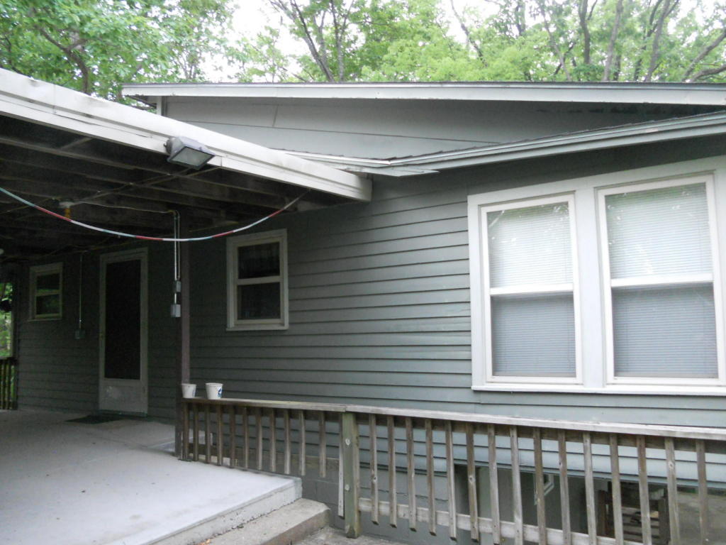 27360 Farm Road 1184, Eagle Rock, MO 65641
