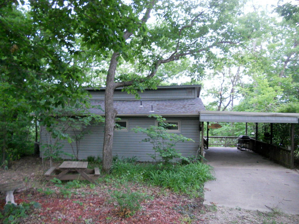 27360 Farm Road 1184, Eagle Rock, MO 65641