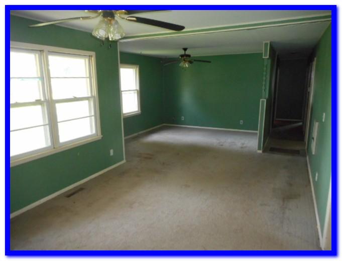 9337 East Farm Road 2, Fair Grove, MO 65648