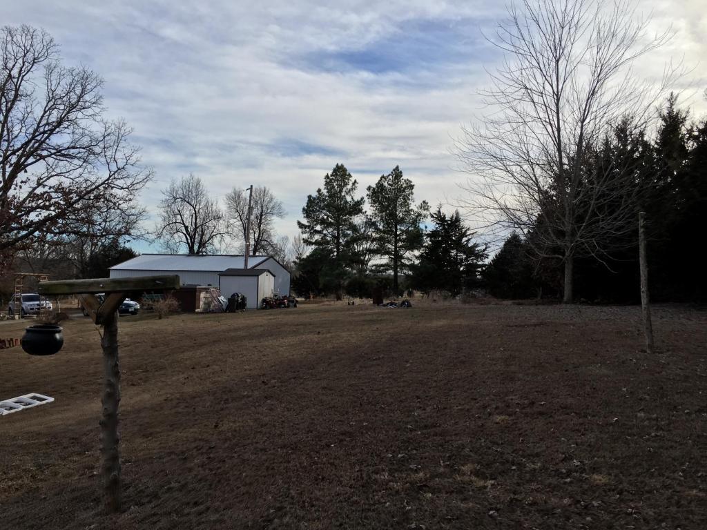10235 North Farm Road 247, Fair Grove, MO 65648