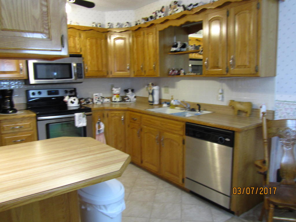 150 Sunken Forest Dr., Forsyth, MO 65653