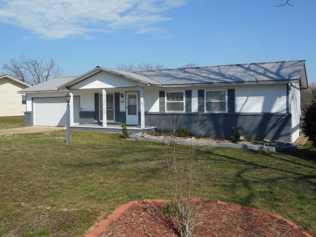 216 Swan Drive, Forsyth, MO 65653