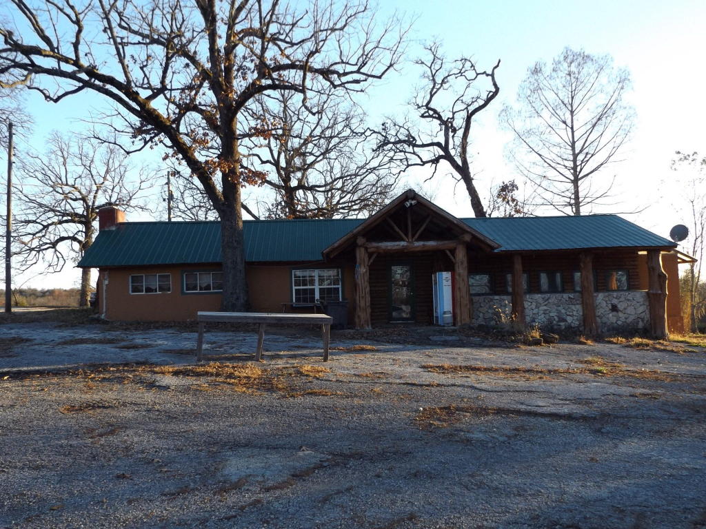 19948 Us Hwy 160, Forsyth, MO 65653