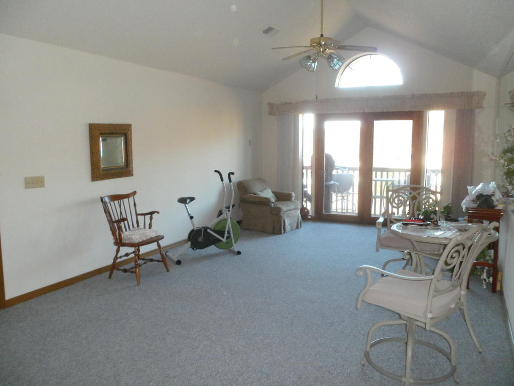 150 Sunken Forrest Drive, Forsyth, MO 65653