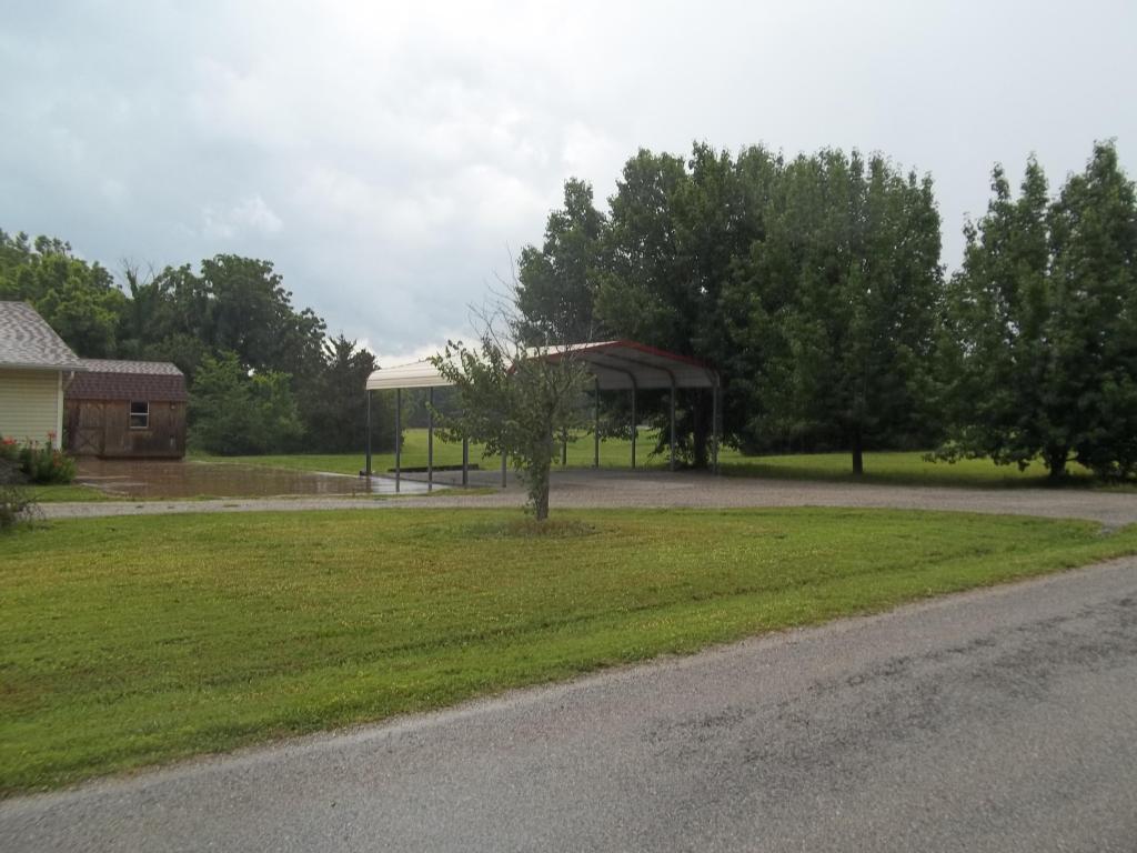 12 Ridgeview Road, Greenfield, MO 65661