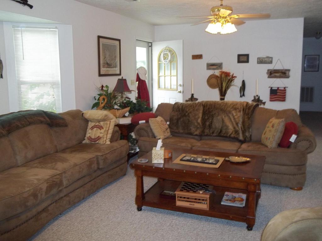 12 Ridgeview Road, Greenfield, MO 65661