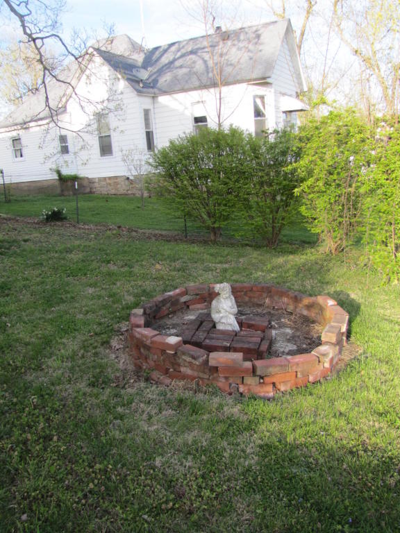 363 West Rolla Street, Hartville, MO 65667
