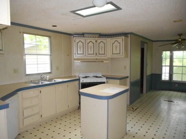 3280 Maple StHollister, MO, 65672Taney County
