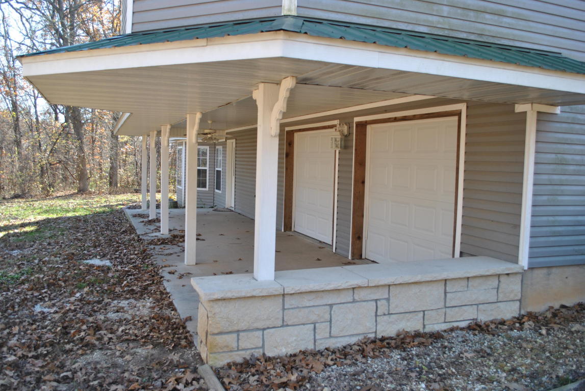 3557 South 62nd Road, Humansville, MO 65674