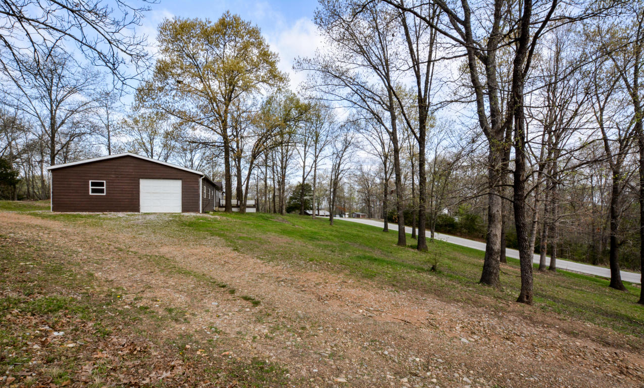 456 Cron Road, Lampe, MO 65681