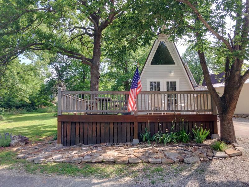 48 Sioux Lane, Lampe, MO 65681