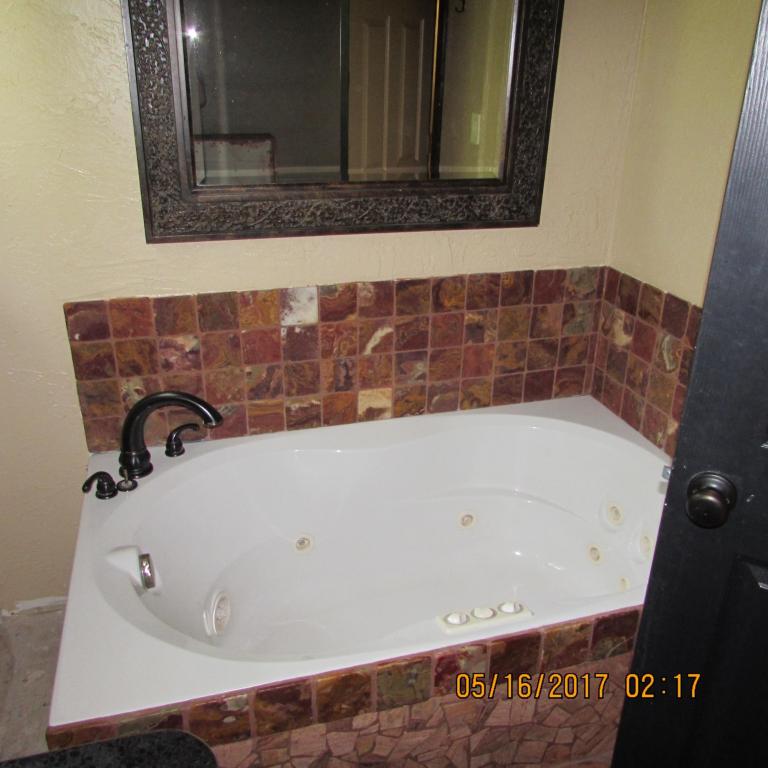 30 Timeline Drive, Lampe, MO 65681