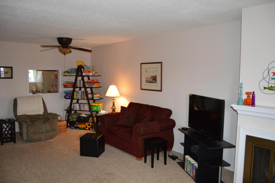 165 Keel Ln Unit 103, Kimberling City, MO 65686