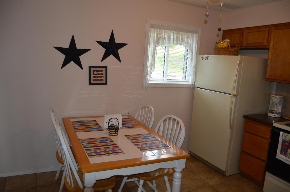 165 Keel Ln Unit 103, Kimberling City, MO 65686