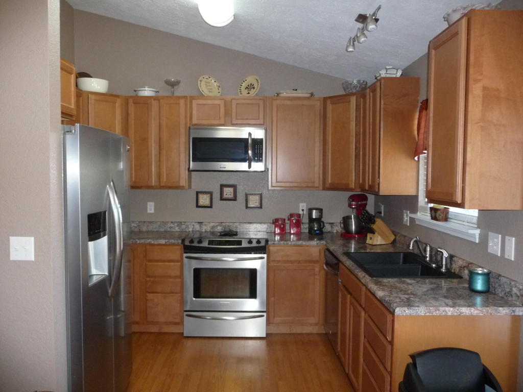137 James View Road, Kimberling City, MO 65686