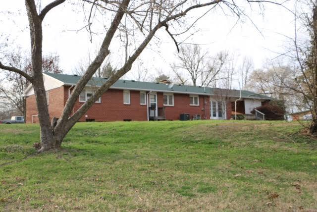 1104 Garst Street, Cabool, MO 65689