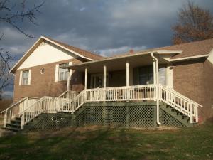 2696 Mountain Road, Mansfield, MO 65704