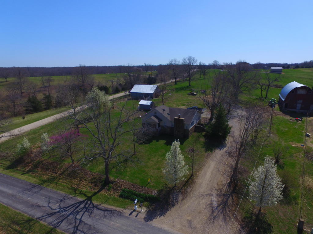 988 Farmland Road, Marshfield, MO 65706