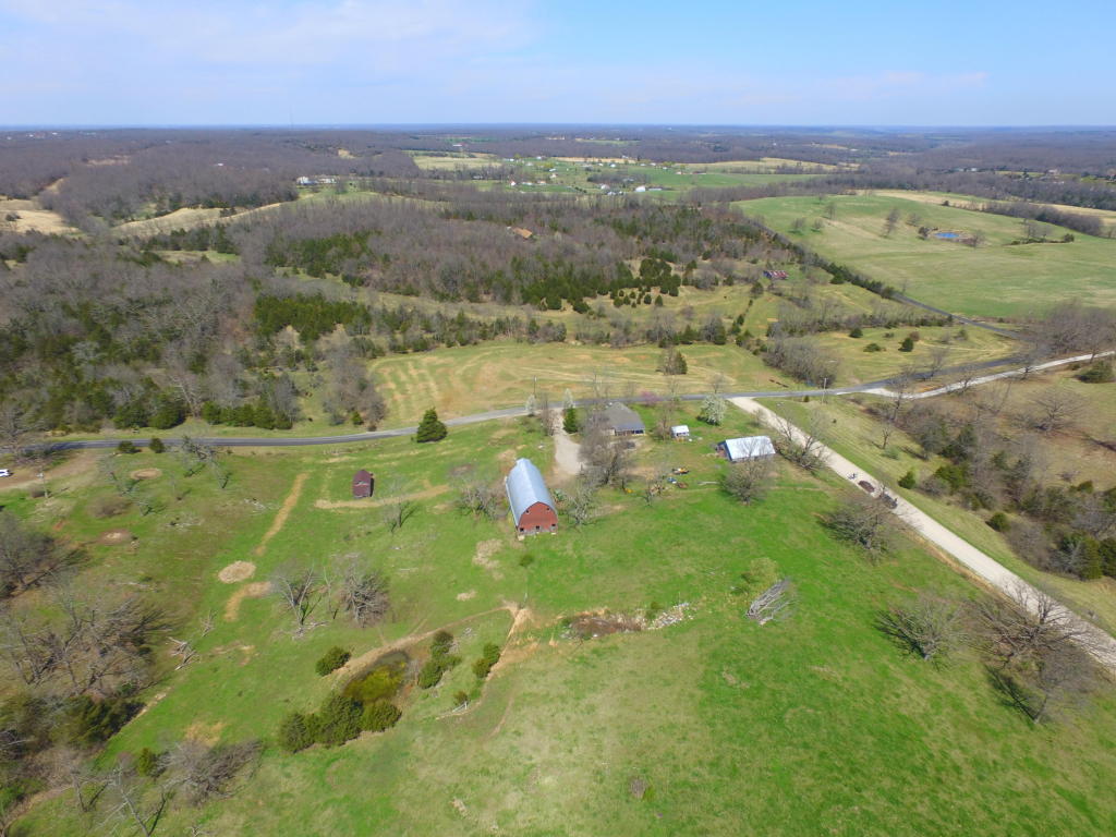 988 Farmland Road, Marshfield, MO 65706