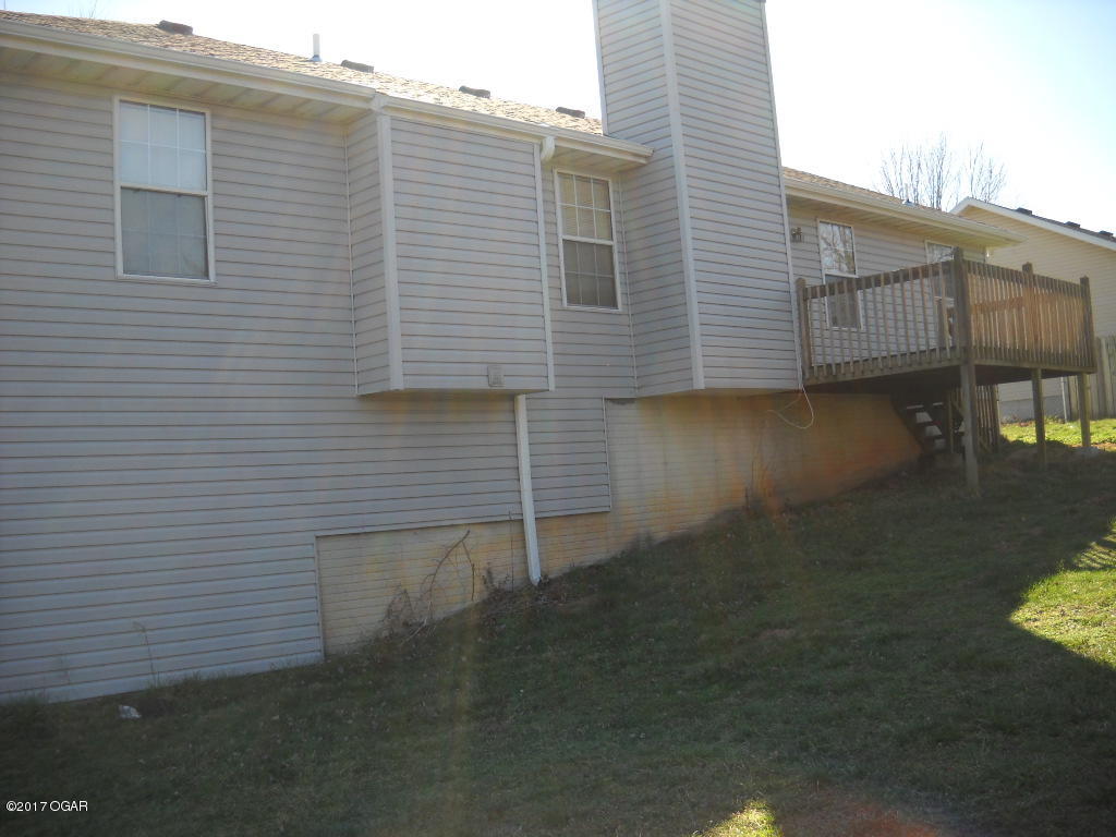 8600 Brookside Circle, Monett, MO 65708