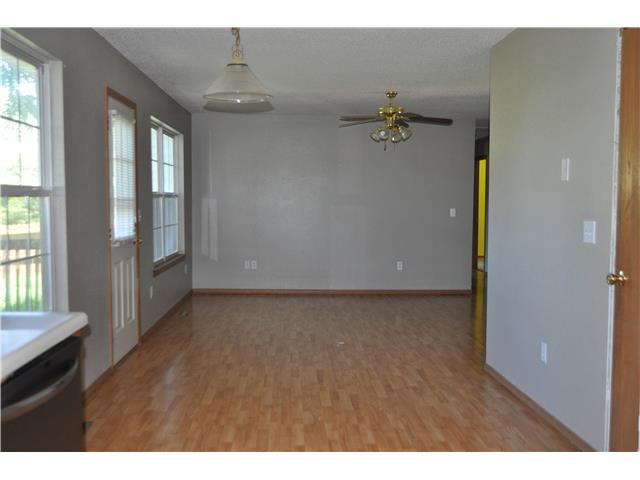8700 Brookside CirMonett, MO, 65708Lawrence County