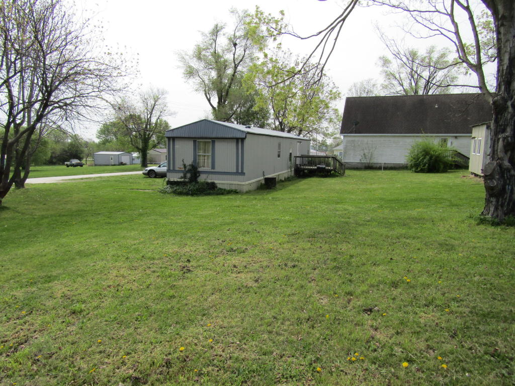 5307/5317 East Avenue, Morrisville, MO 65710
