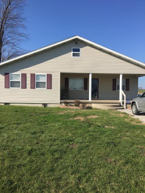 9397 Elliott Road, Mountain Grove, MO 65711