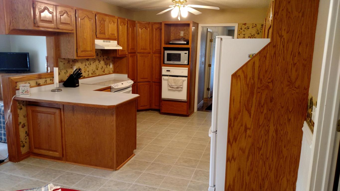 9153 N Highway, Mountain Grove, MO 65711
