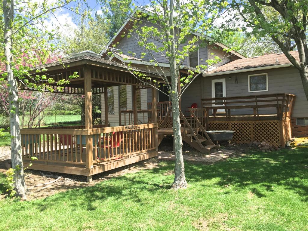 1901 Morris Road, Mountain Grove, MO 65711