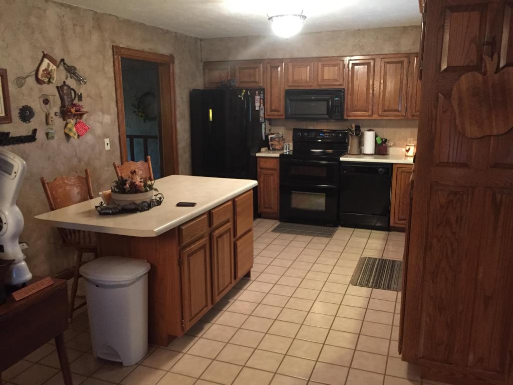1901 Morris Road, Mountain Grove, MO 65711