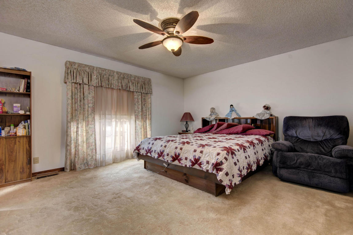 10527 Hwy 39, Mt Vernon, MO 65712