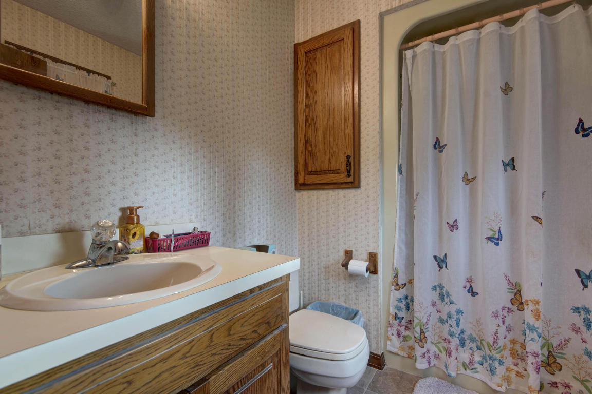 10527 Hwy 39, Mt Vernon, MO 65712