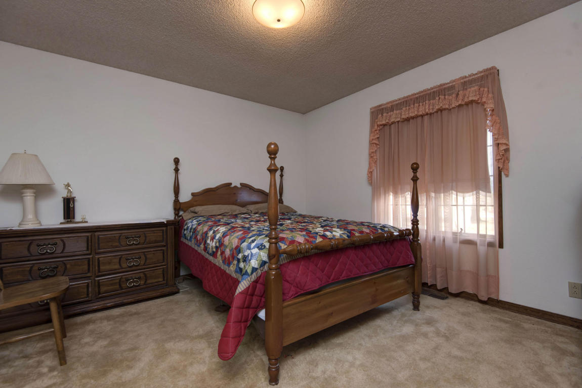 10527 Hwy 39, Mt Vernon, MO 65712