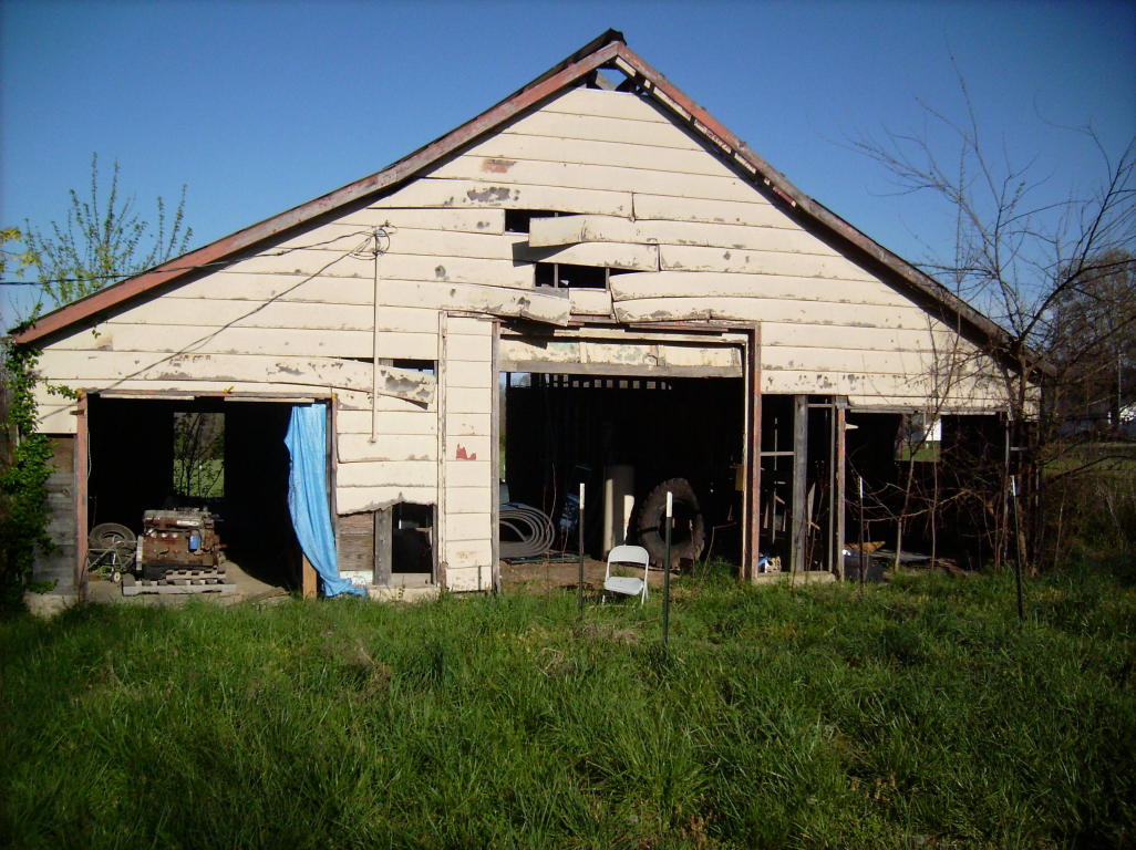 311 Fillmer Avenue, Niangua, MO 65713